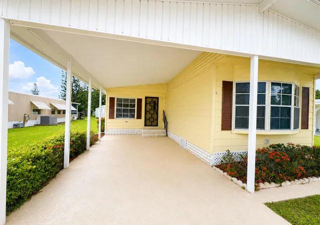 4th image of 4 Del Sol, Port Saint Lucie, FL 34952 | MLS# B26055821