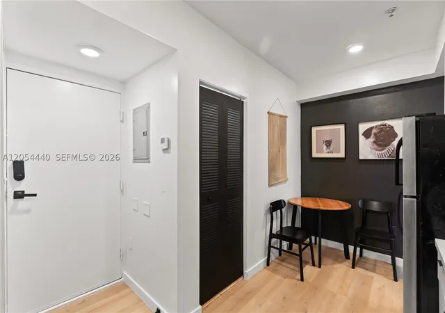 3rd image of 810 7th, Miami Beach, FL 33139