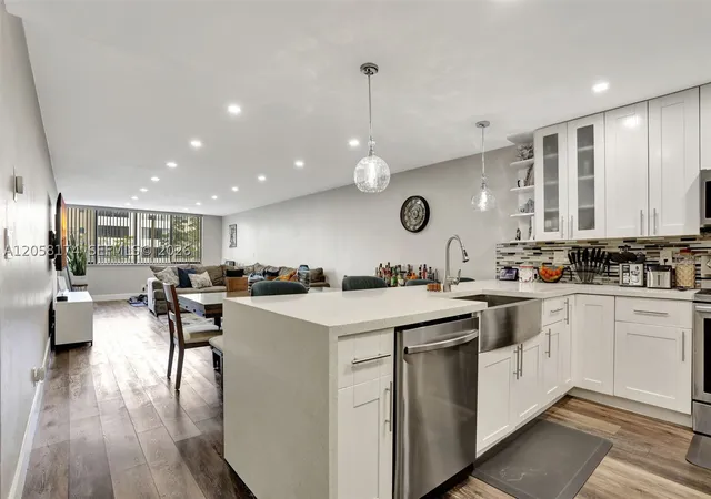 3rd image of 8030 Hampton Blvd #211, North Lauderdale, FL 33068 | MLS# A12058174