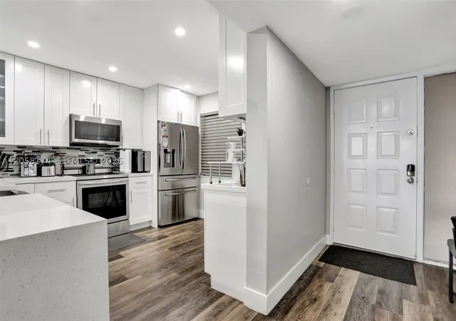 4th image of 8030 Hampton Blvd #211, North Lauderdale, FL 33068 | MLS# A12058174