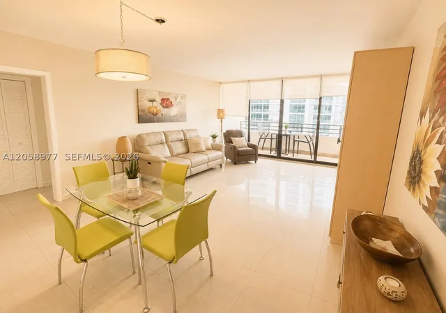 5th image of 3505 S Ocean Dr #911, Hollywood, FL 33019 | MLS# A12058977