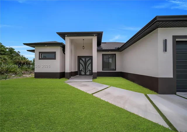 4th image of 731 La Plata Ave, Lehigh Acres, FL 33974 | MLS# A12058755