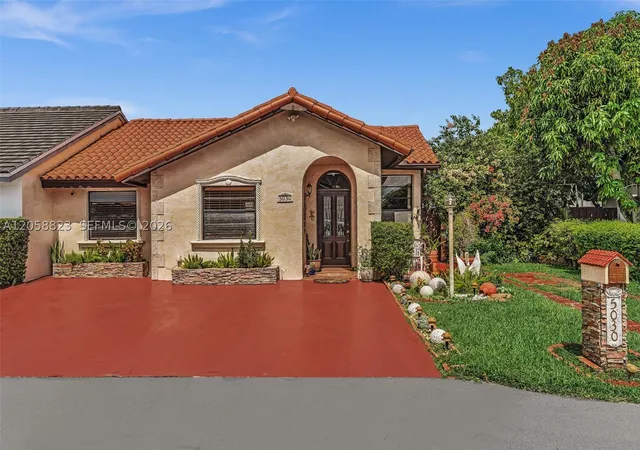 3rd image of Bird Lake Townhouse, Miami, FL 33175