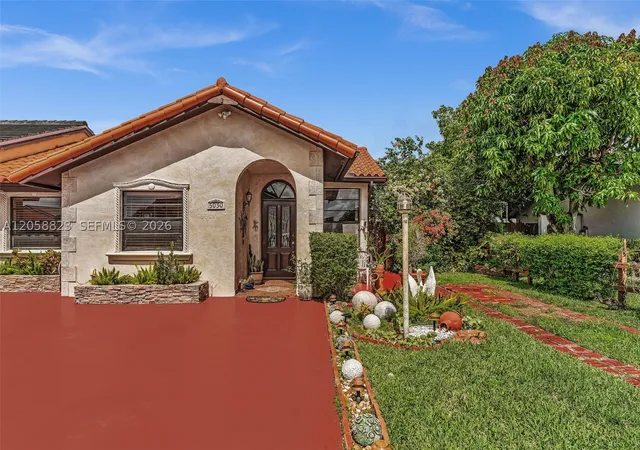 5th image of Bird Lake Townhouse, Miami, FL 33175