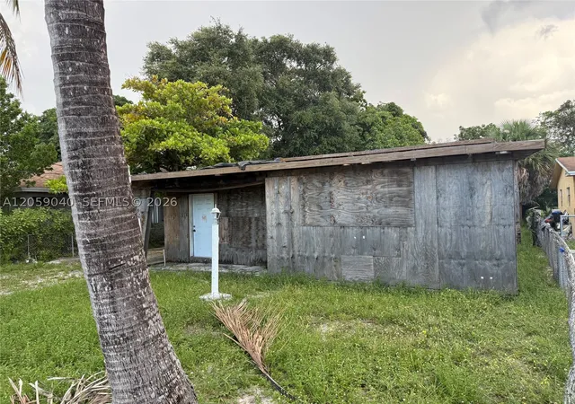 Photo 3 of Single family home for sale at 809 Nw 108th St, Miami, FL 33168 | MLS# A12059040 | Listing updated on 2026-07-28