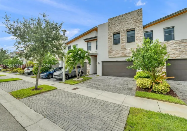 1st image of 10533 Nw 78th Ter, Doral, FL 33178 | MLS# A12059031