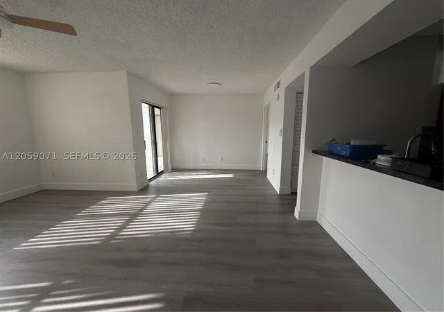 4th image of 510 S Park Rd #23-10, Hollywood, FL 33021 | MLS# A12059071