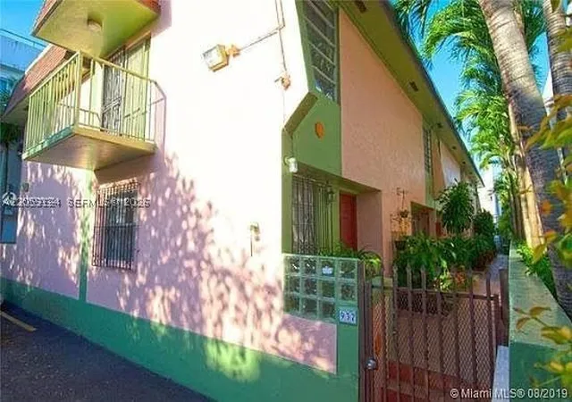 Photo 2 of Townhouse for sale at 937 Michigan Ave #1, Miami Beach, FL 33139 | MLS# A12059124 | Listing updated on 2026-07-28