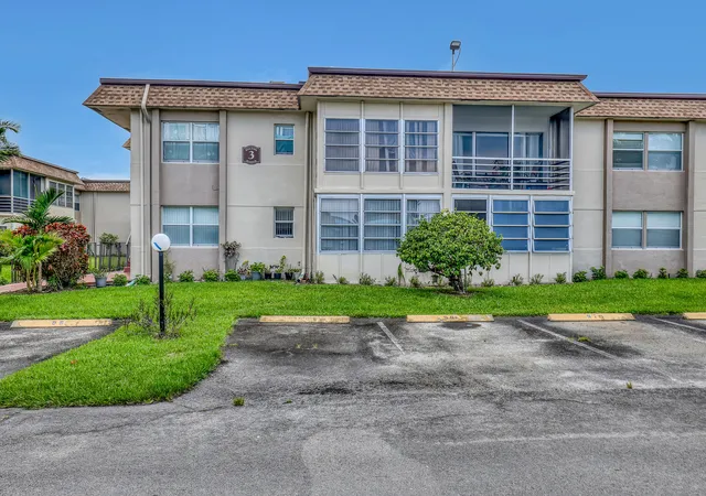 2nd image of 504 Davis Rd #96, Palm Springs, FL 33461 | MLS# B26055969