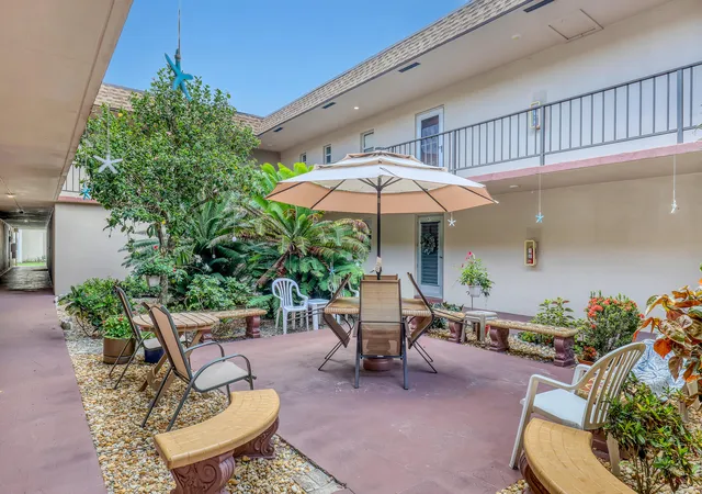 3rd image of 504 Davis Rd #96, Palm Springs, FL 33461 | MLS# B26055969