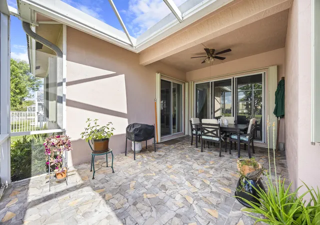 5th image of 2315 Sailfish Cove Dr, West Palm Beach, FL 33411 | MLS# B26055977