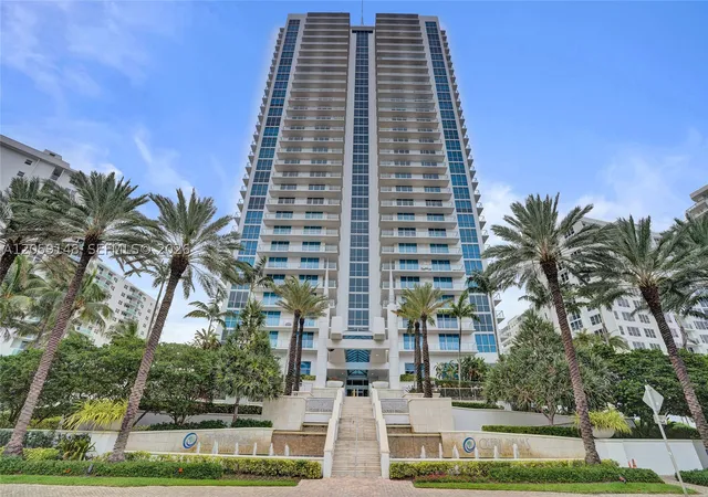 Photo 2 of Condo for sale at 3101 S Ocean Dr #3607, Hollywood, FL 33019 | MLS# A12059148 | Listing updated on 2026-07-24