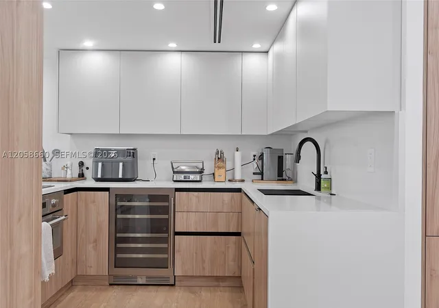 4th image of 1111 Crandon Blvd #A501, Key Biscayne, FL 33149 | MLS# A12058660