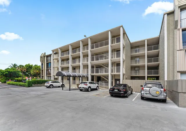 2nd image of 501 Sw 11th Pl #412, Boca Raton, FL 33432 | MLS# B26056010
