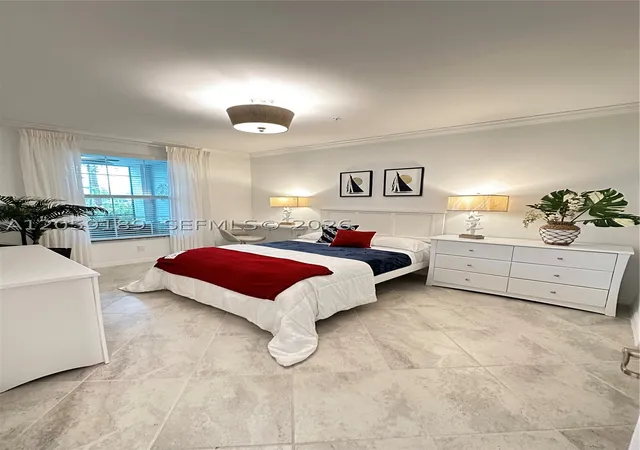 2nd image of 6070 National Blvd, Naples, FL 34142