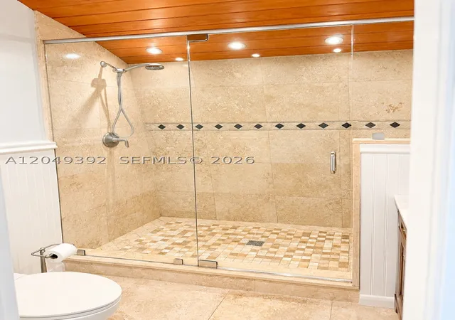 Photo 23 of Townhouse for sale at 515 5Th Ct, Palm Beach Gardens, FL 33410 | MLS# A12049392 | Listing updated on 2026-08-26
