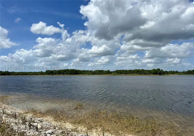Photo 3 of Single family home for sale at 515 Shady Hollow Blvd W, Naples, FL 34120 | MLS# A12059231 | Listing updated on 2026-07-30