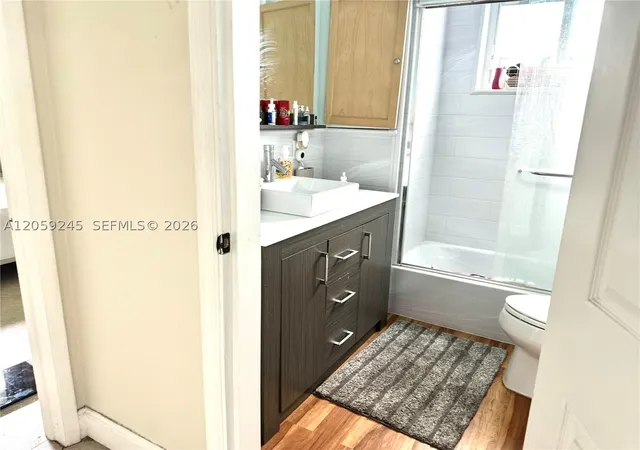 Photo 13 of Single family home for sale at 4116 Taft St, Hollywood, FL 33021 | MLS# A12059245 | Listing updated on 2026-10-05