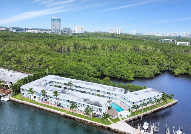 2nd image of 2700 Ne 135th St #12, North Miami, FL 33181 | MLS# A12059188