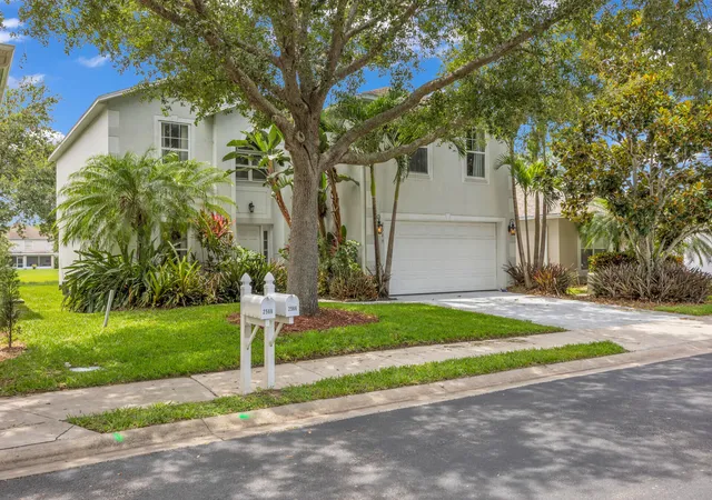 Homes for sale in Vero Beach, FL | 2566 12th Sq Sw, Vero Beach, FL 32968 | MLS# B26056108