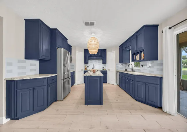 Homes for sale in Vero Beach, FL | 2566 12Th Sq Sw, Vero Beach, FL 32968 | MLS# B26056108