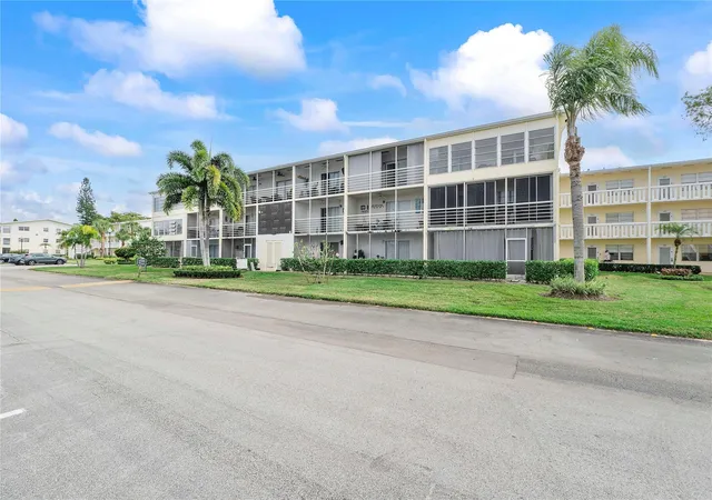 2nd image of 358 Dorset I, Boca Raton, FL 33434
