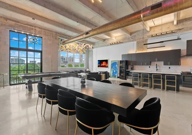 3rd image of 1749 Ne Miami Ct #405, Miami, FL 33132 | MLS# B26056125
