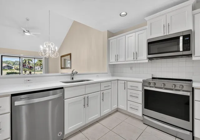 3rd image of 6130 Se Georgetown Pl, Hobe Sound, FL 33455 | MLS# B26056143