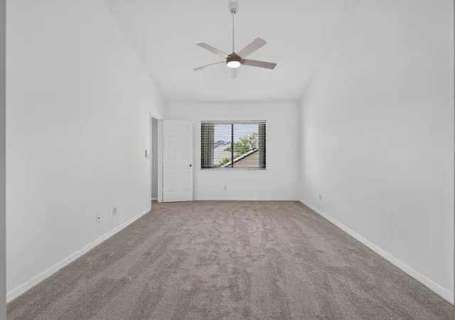 4th image of 6130 Se Georgetown Pl, Hobe Sound, FL 33455 | MLS# B26056143