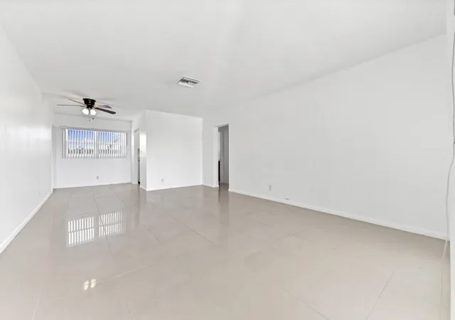 2nd image of 2755 Ne 28th Ave #F-1, Lighthouse Point, FL 33064 | MLS# B26056158