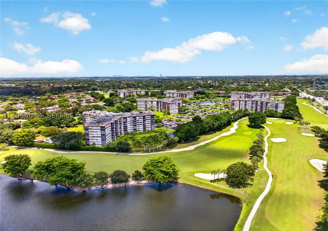 Condo for sale at 900 Saint Charles Pl #621, Pembroke Pines, FL 33026 | MLS# A12055034