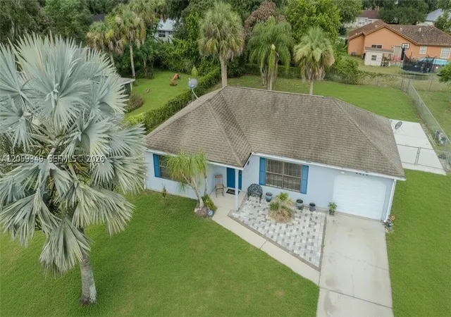 2nd image of 4016 E Sunflower Circle, La Belle, FL 33935 | MLS# A12059349
