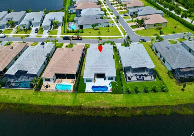 4th image of 12241 Sw Saltwater Dr, Port St Lucie, FL 34987 | MLS# B26056244