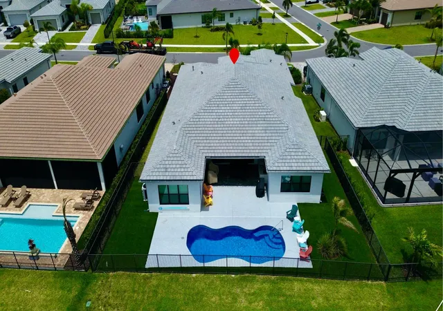 5th image of 12241 Sw Saltwater Dr, Port St Lucie, FL 34987 | MLS# B26056244