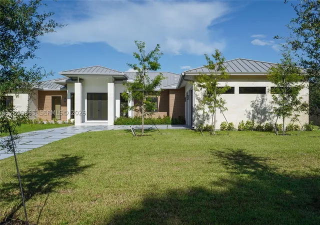2nd image of 27505 Sw 172nd Ave, Homestead, FL 33031 | MLS# A12059363