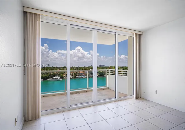 5th image of 5600 Collins Ave #7J, Miami Beach, FL 33140 | MLS# A12051711