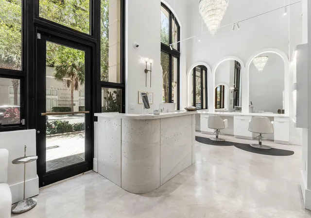 5th image of 801 S Olive Ave #112, West Palm Beach, FL 33401 | MLS# B26056256