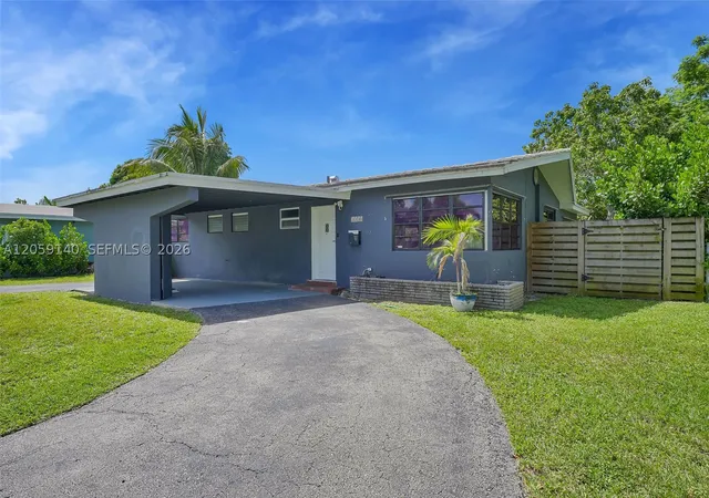2nd image of 3338 Cleveland St, Hollywood, FL 33021 | MLS# A12059140