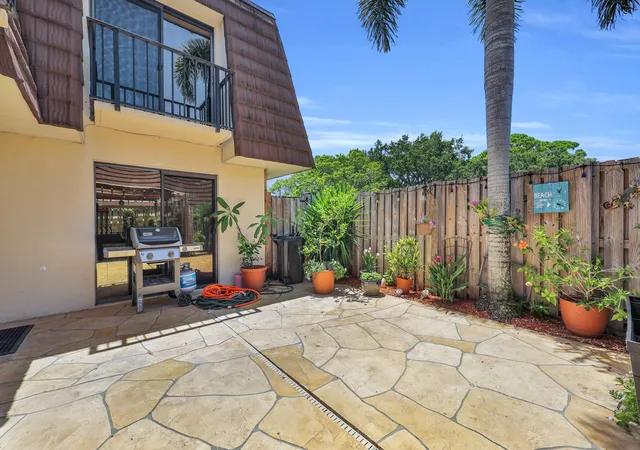 Homes for sale in Palm Beach Gardens, FL | 1119 11Th Ln, Palm Beach Gardens, FL 33418 | MLS# B26056271