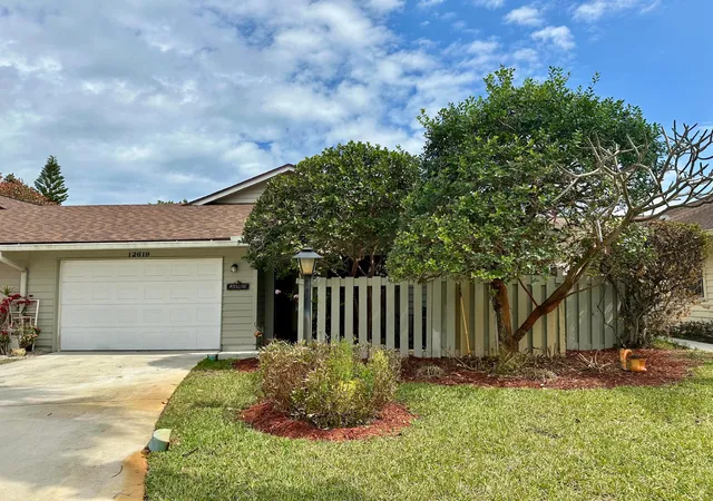 1st image of 12619 Se Cascades Ct, Hobe Sound, FL 33455 | MLS# B26056274