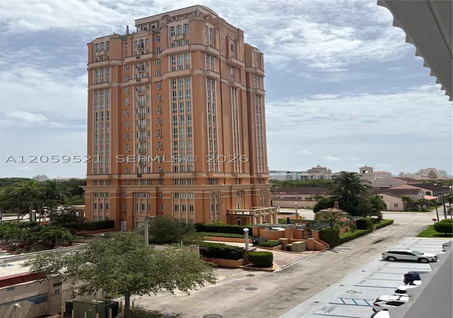 3rd image of 625 Biltmore Way #501, Coral Gables, FL 33134 | MLS# A12059521