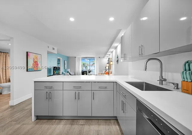 1st image of 400 Se 10th Street #303, Deerfield Beach, FL 33441 | MLS# A12059499