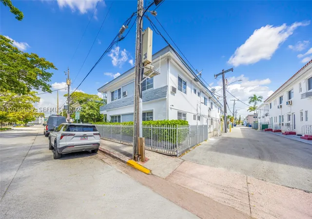 2nd image of 535 73rd St, Miami Beach, FL 33141 | MLS# A12058687
