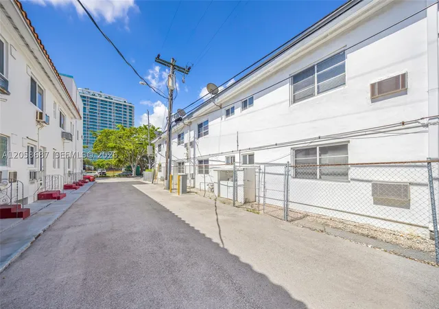 4th image of 535 73Rd St, Miami Beach, FL 33141 | MLS# A12058687