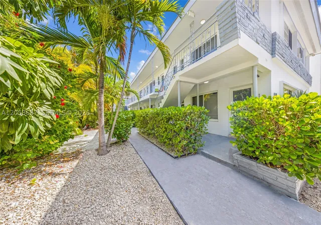 5th image of 535 73Rd St, Miami Beach, FL 33141 | MLS# A12058687