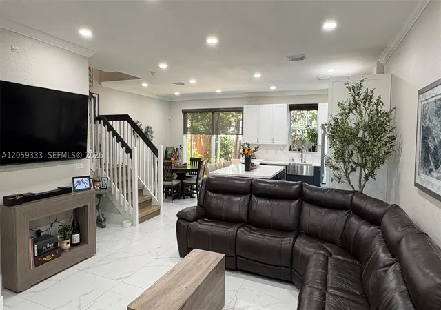 2nd image of 11623 Nw 78th St, Doral, FL 33178 | MLS# A12059333