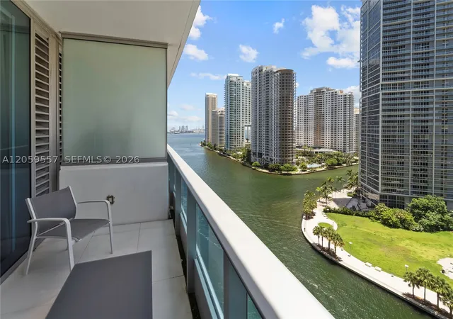 2nd image of Epic Tower, Miami, FL 33131