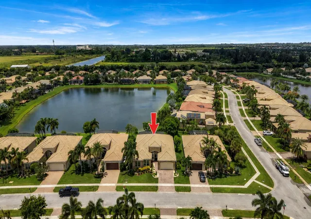 Homes for sale in Boynton Beach, FL | 10469 Whitewind Cir, Boynton Beach, FL 33473 | MLS# B26056330