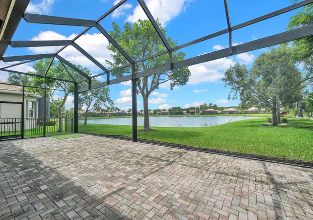 Homes for sale in Boynton Beach, FL | 10469 Whitewind Cir, Boynton Beach, FL 33473 | MLS# B26056330