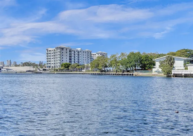 5th image of 1325 Middle River Dr, Fort Lauderdale, FL 33304 | MLS# B26056338